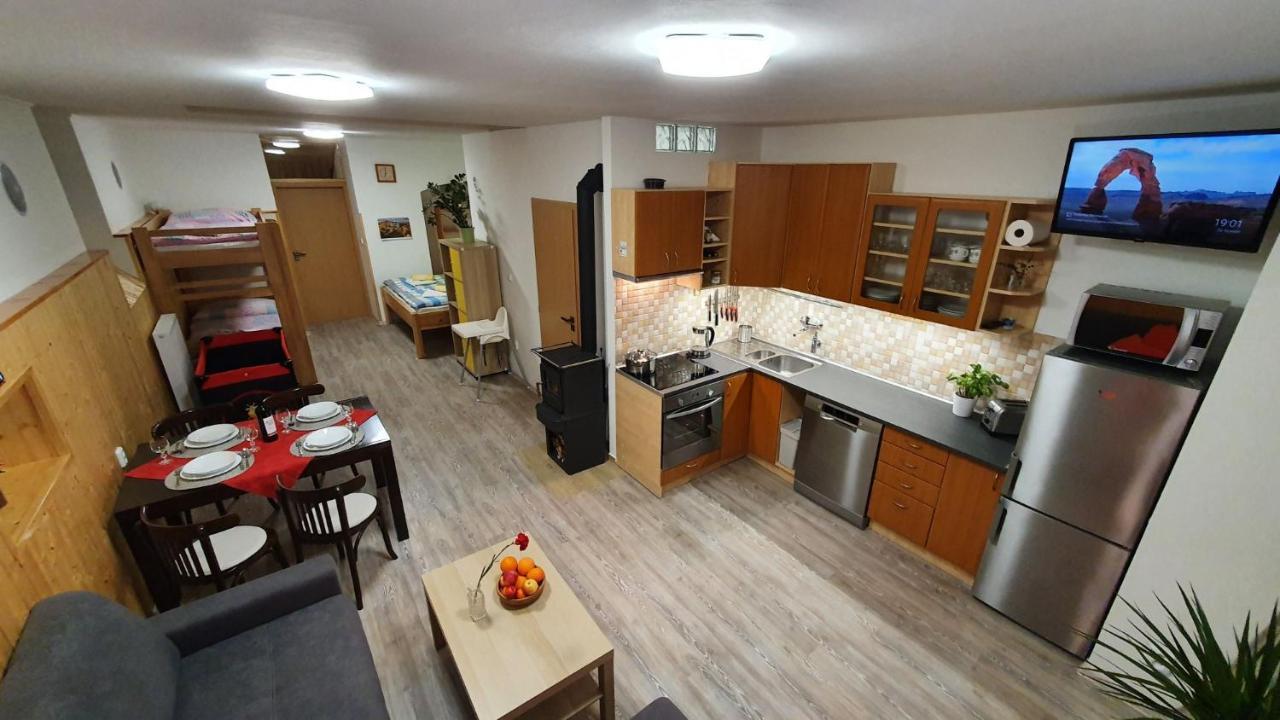Apartment Chleew Bela pod Pradedem Eksteriør billede